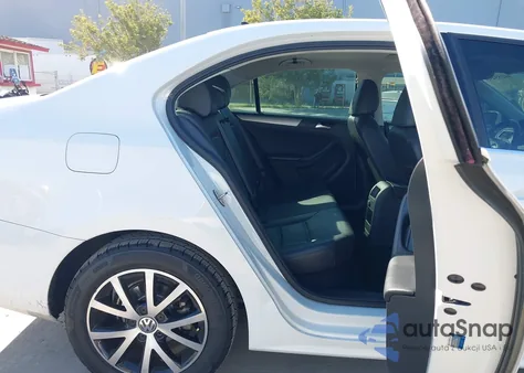 2017 Volkswagen Jetta 1.4T Se from USA, damaged, VIN 3VWDB7AJ2HM364888